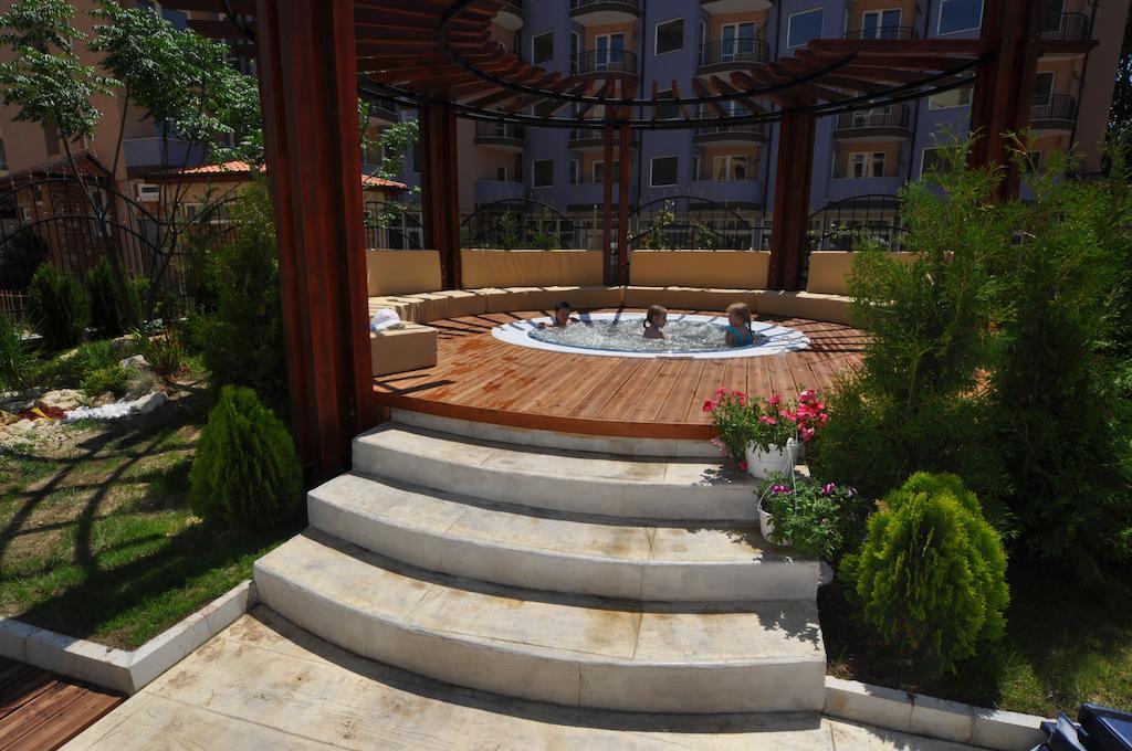 Harmony Suites Jungle Sunny Beach Exterior photo